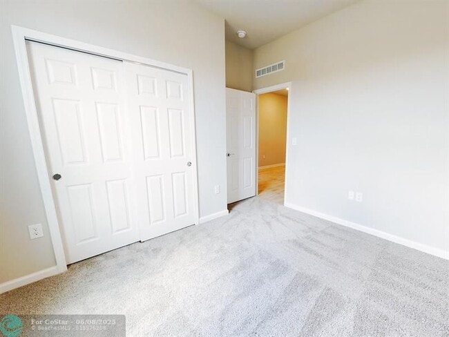 Building Photo - 1724 Middlebury Drive