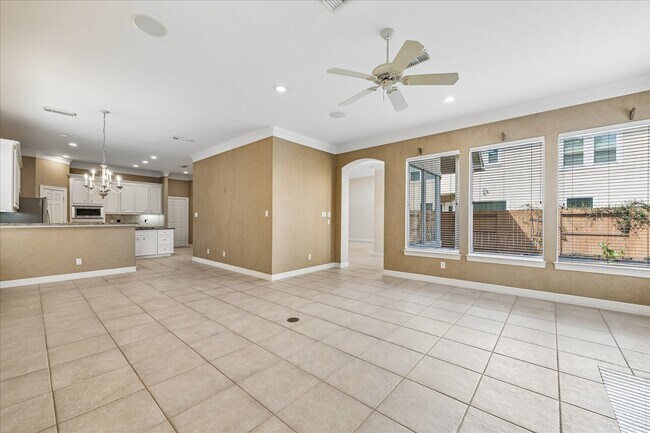 Building Photo - 1119 Gardencrest Ln