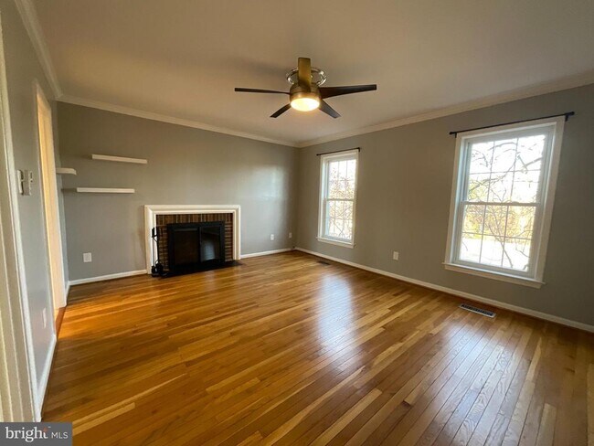 Building Photo - 6703 Washington Blvd