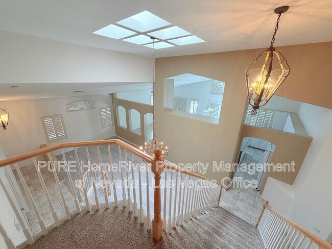Building Photo - 2121 Stone Croft St