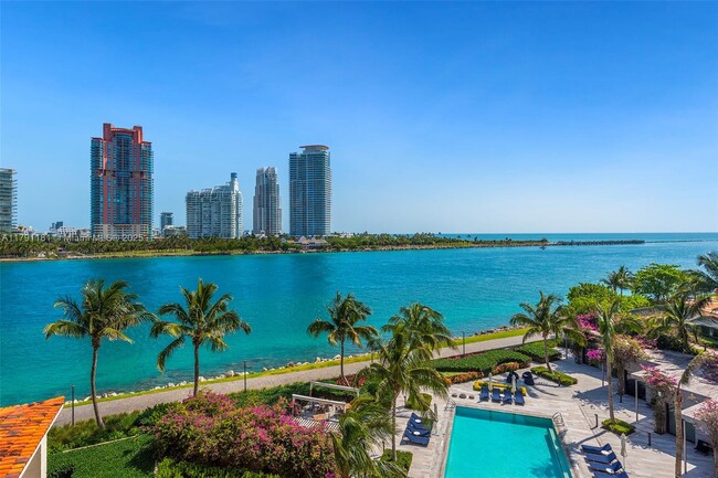 Building Photo - 7055 Fisher Island Dr
