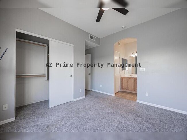 Building Photo - 7821 N 21st Ave