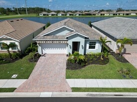 Building Photo - 419 Ibiza Loop