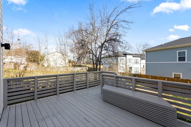 Building Photo - 3 Bed, 2.5 Bath Home w/ 2 Vehicle Carport and Fenced Backyard