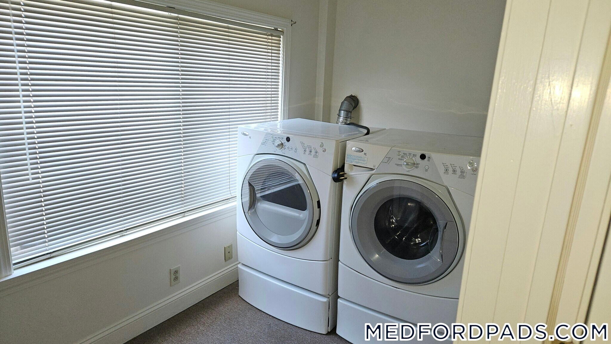 Building Photo - 168 Sheridan Ave