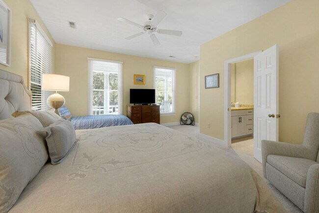 Building Photo - 125 Brandon Way