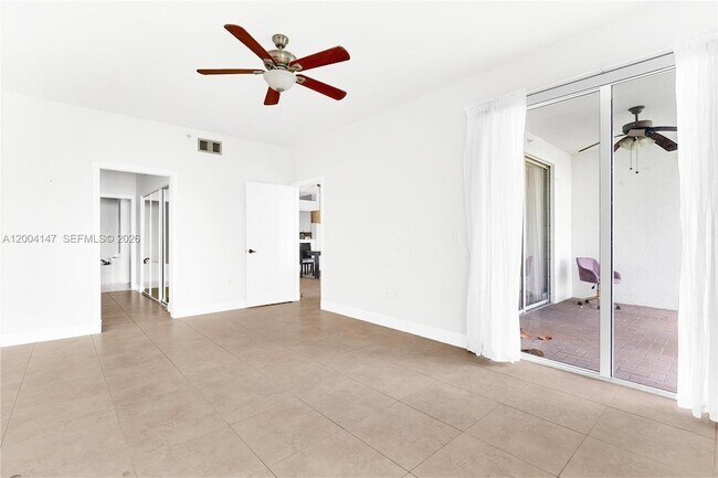 Building Photo - 10730 NW 66th St