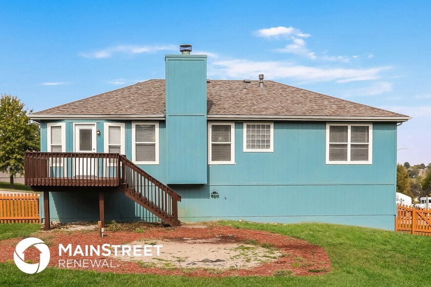 Building Photo - 1402 Sloan Avenue