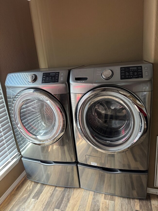 Building Photo - 14141 W Ruidoso Dr