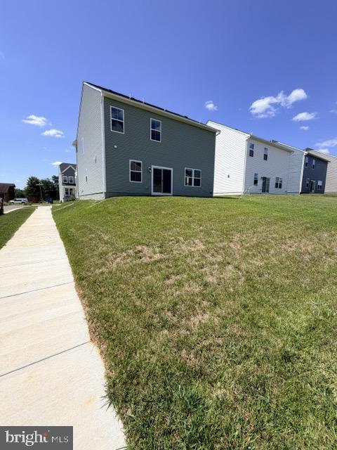 Building Photo - 44 N Forrest St
