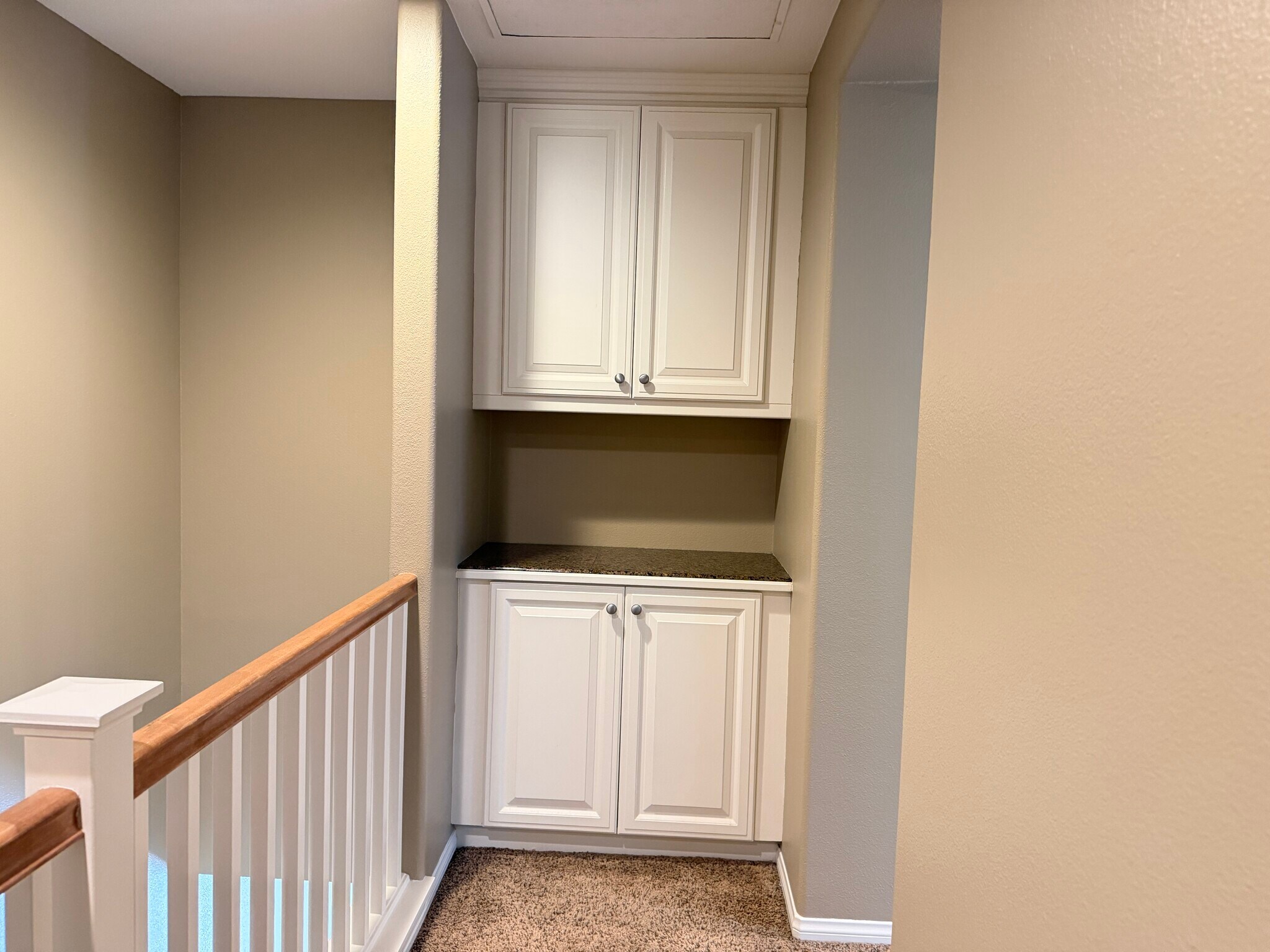 Linen cabinets - 28377 Mirabelle Ln