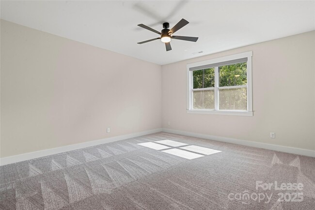 Building Photo - 1109 Masefield Ave