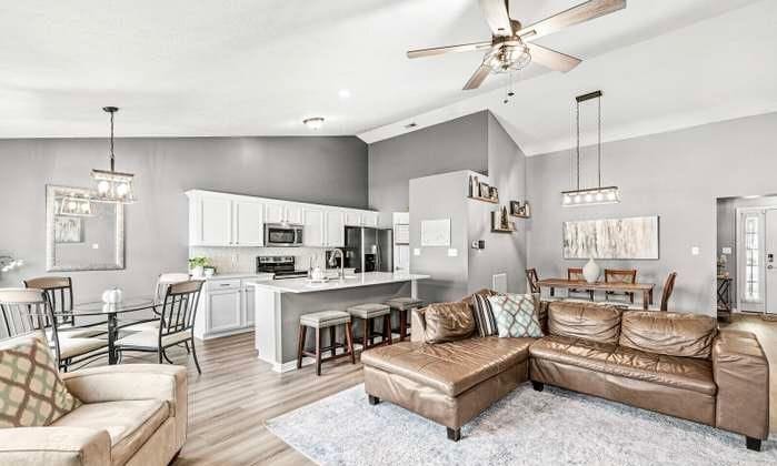 Building Photo - 15259 High Timber Ln