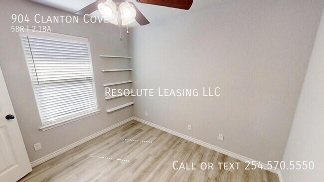 Building Photo - 904 Clanton Cove