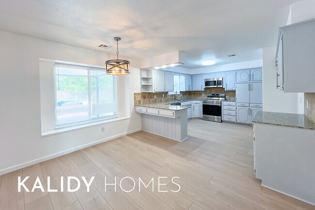 Building Photo - 3501 Baird Dr