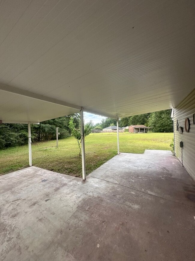 Building Photo - 109 Live Oak Cir