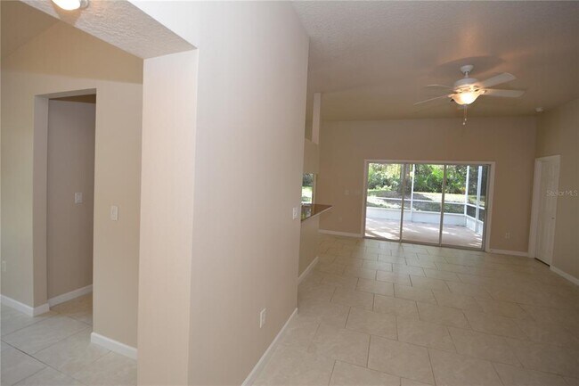 Building Photo - 56 Shinnecock Dr