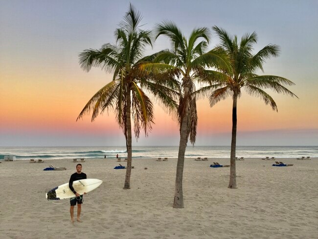 Building Photo - 430 High Point Dr