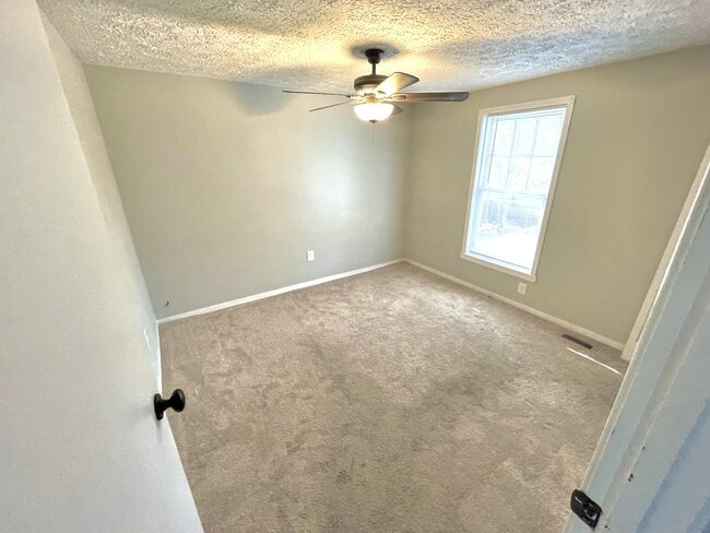 Building Photo - 10936 Huntington Woods Cir