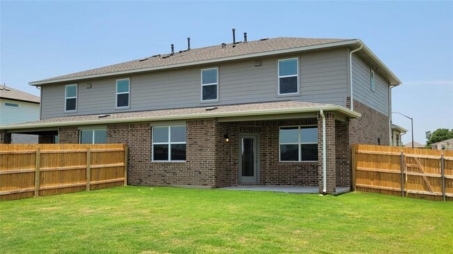 Building Photo - 325 Brody Ln