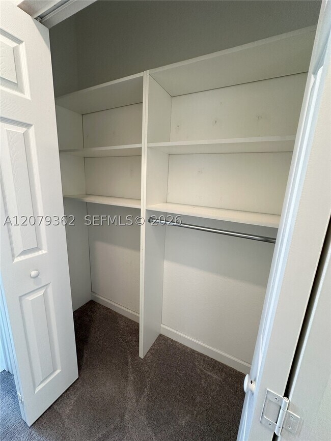 Building Photo - 1602 SW 28th Ct