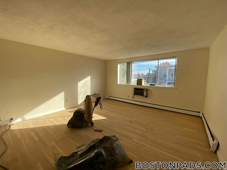 Building Photo - 88 Gardner St