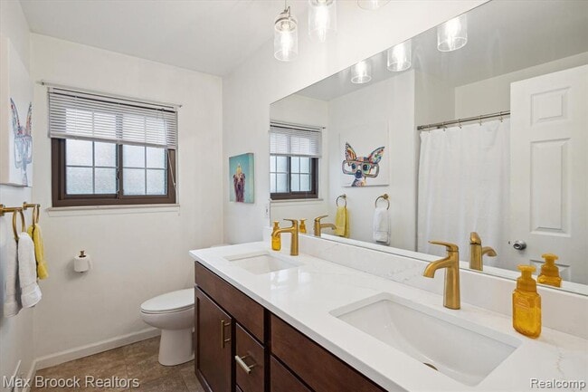 Building Photo - 1131 Indianwood Trail