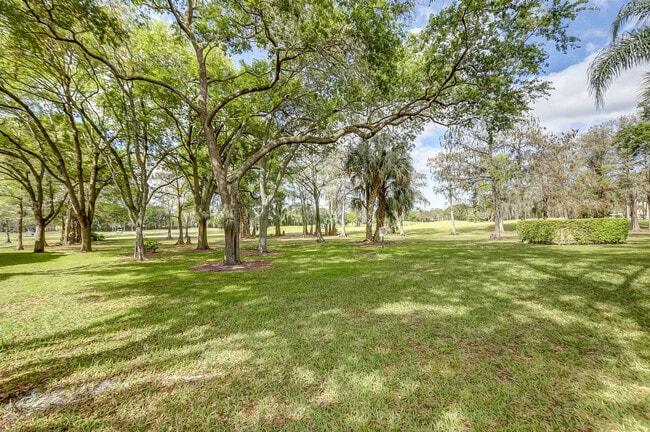 Building Photo - 6751 N University Dr