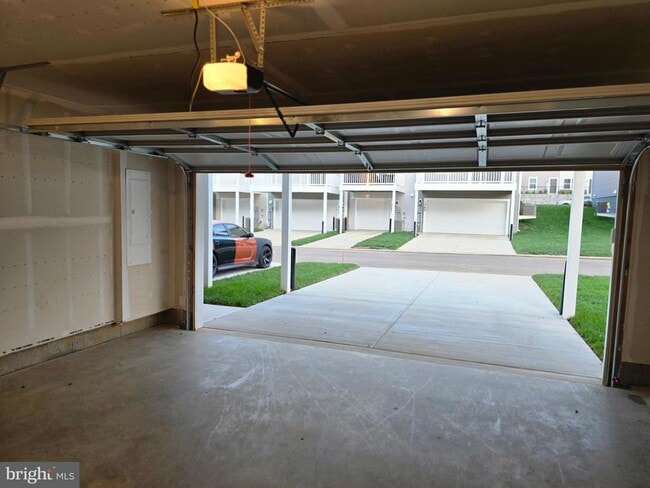 Building Photo - 1344 Red Clover Ln