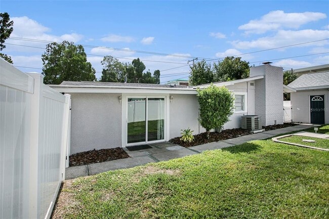 Building Photo - 4602 W Hawthorne Rd