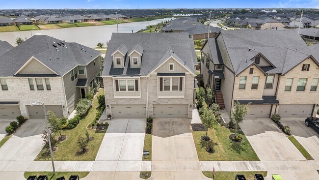 Building Photo - 5203 Pr Ter Ln