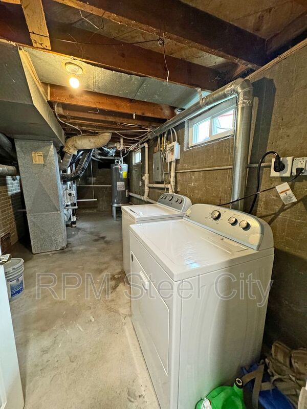 Building Photo - 2524 7th Ave