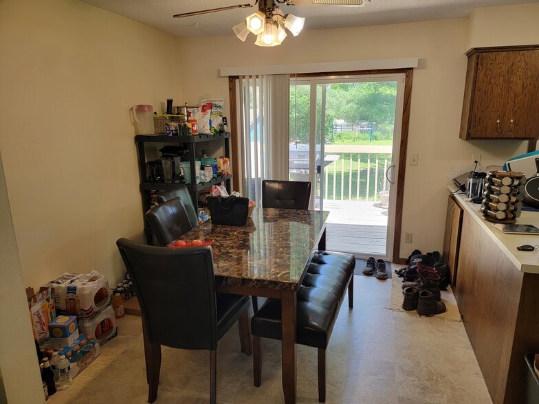 Dinning Room - 6276 15th St N