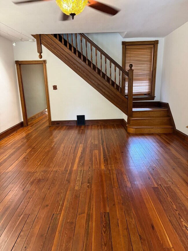 Building Photo - Charming and unique 3 bedroom, 3 bath townhome near Brandywine River and Zoo
