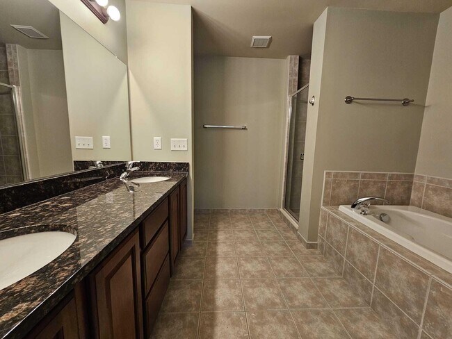 Building Photo - 3376 Endsleigh Ln