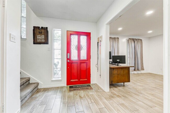 Building Photo - 18711 Appletree Hill Ln