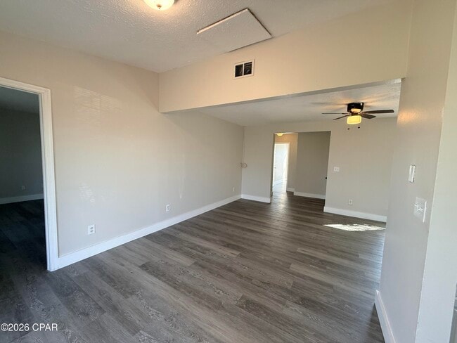 Building Photo - 6615 Enzor St