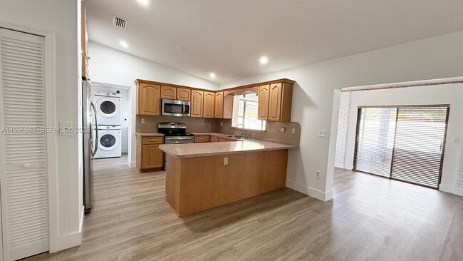 Building Photo - 1547 SW 137th Pl