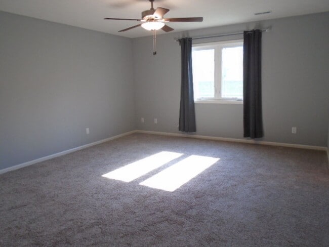 Building Photo - 114 Allen Hill Dr