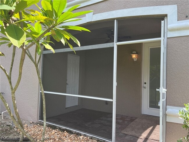 Building Photo - 9999 Chiana Cir