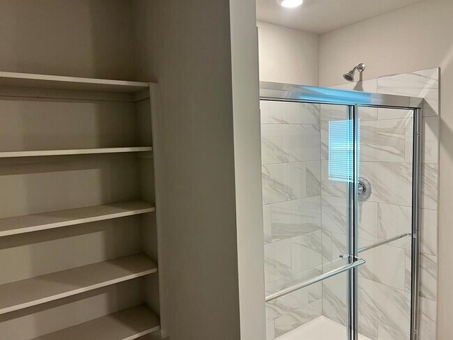 Building Photo - 2908 Firefly Dr