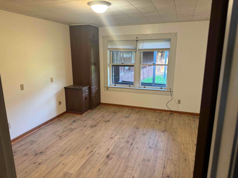 Building Photo - 6399 Heber Springs Rd W