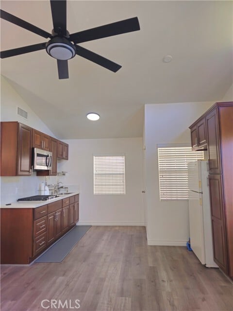 Building Photo - 1111 Fairview Dr