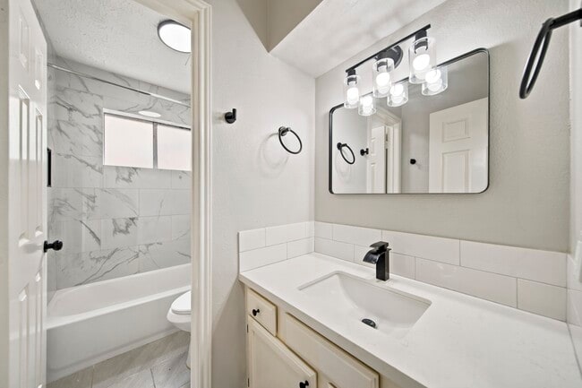 Building Photo - 22039 Rivermead Dr