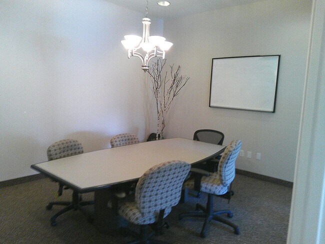 Building Photo - SilverCreek Distinctive Attached 1 BR Home