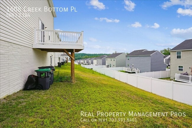 Building Photo - 1608 Creek Bottom Pl