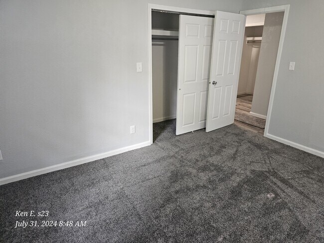 Building Photo - 26154 Rogers Rd