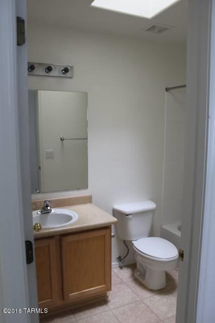 Building Photo - 2854 W Simplicity Dr