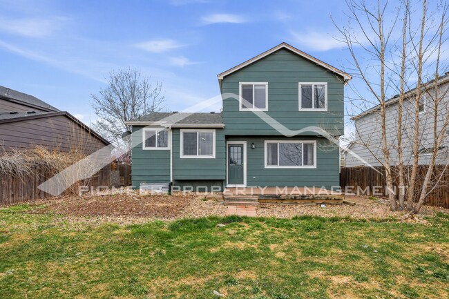 Building Photo - Spacious Home with Central AC and Washer/Dryer