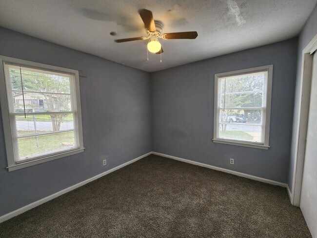 Building Photo - 2639 Willow St